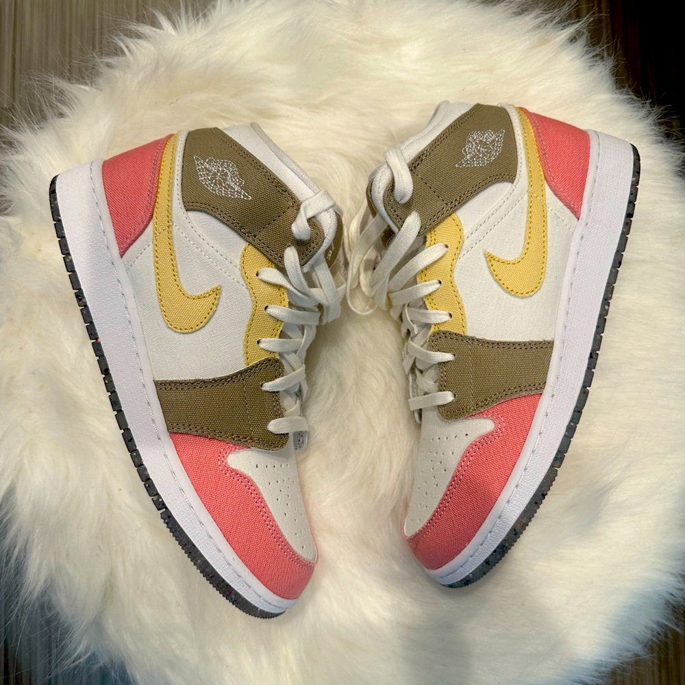 Jordan Mid